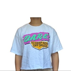 White Graphic Women’s D.A.R.E Logo “Keep Kids Off Drugs” Shirt Size X-Large